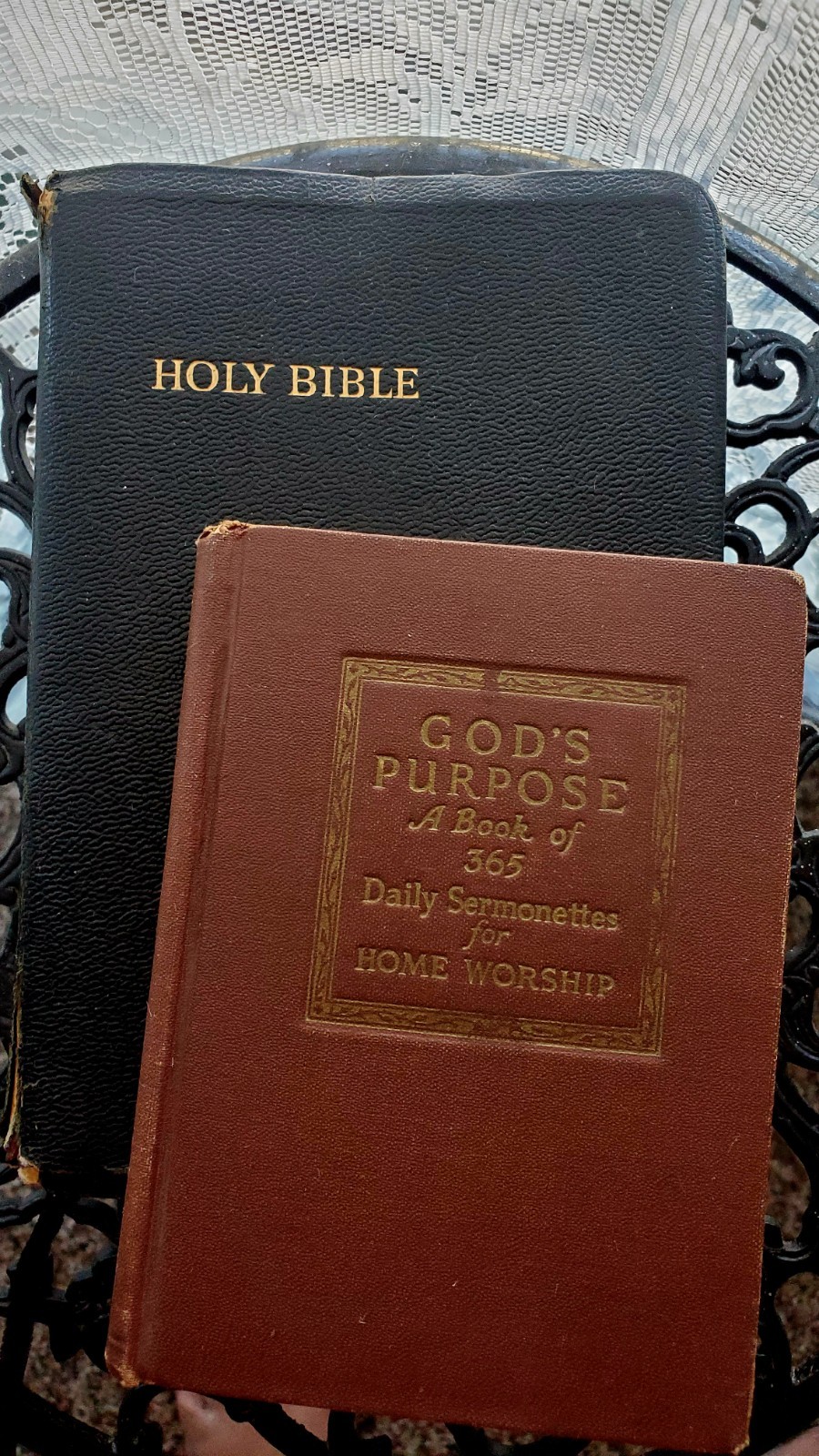 VTG Set 2/Book of Daily Sermonettes 1st Ed. 1939/1952 Holy Bible King James Vers VTG Set 2/Book of Daily Sermonettes 1st Ed. 1939/1952 Holy Bible King James Vers