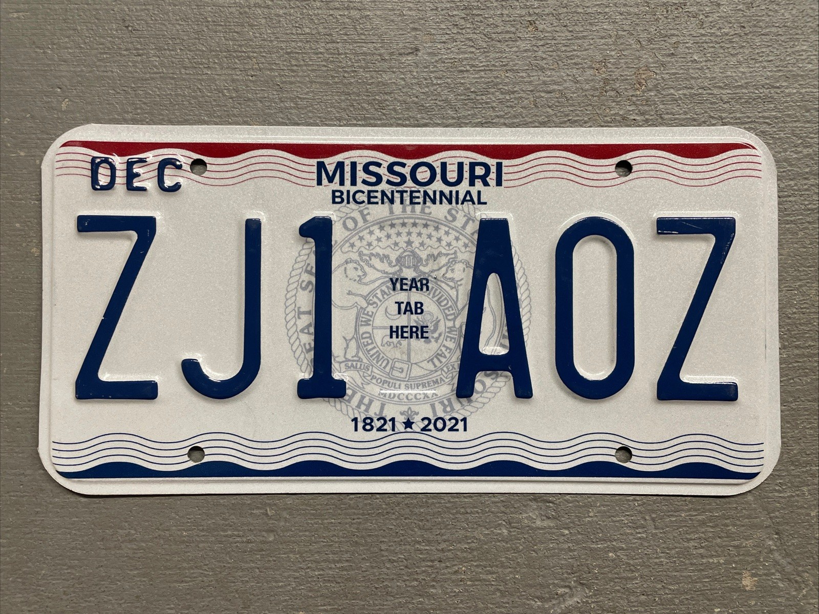 MISSOURI LICENSE PLATE BICENTENNIAL RED/WHITE/BLUE RANDOM LETTERS/NUMBERS NICE MISSOURI LICENSE PLATE BICENTENNIAL RED/WHITE/BLUE RANDOM LETTERS/NUMBERS NICE