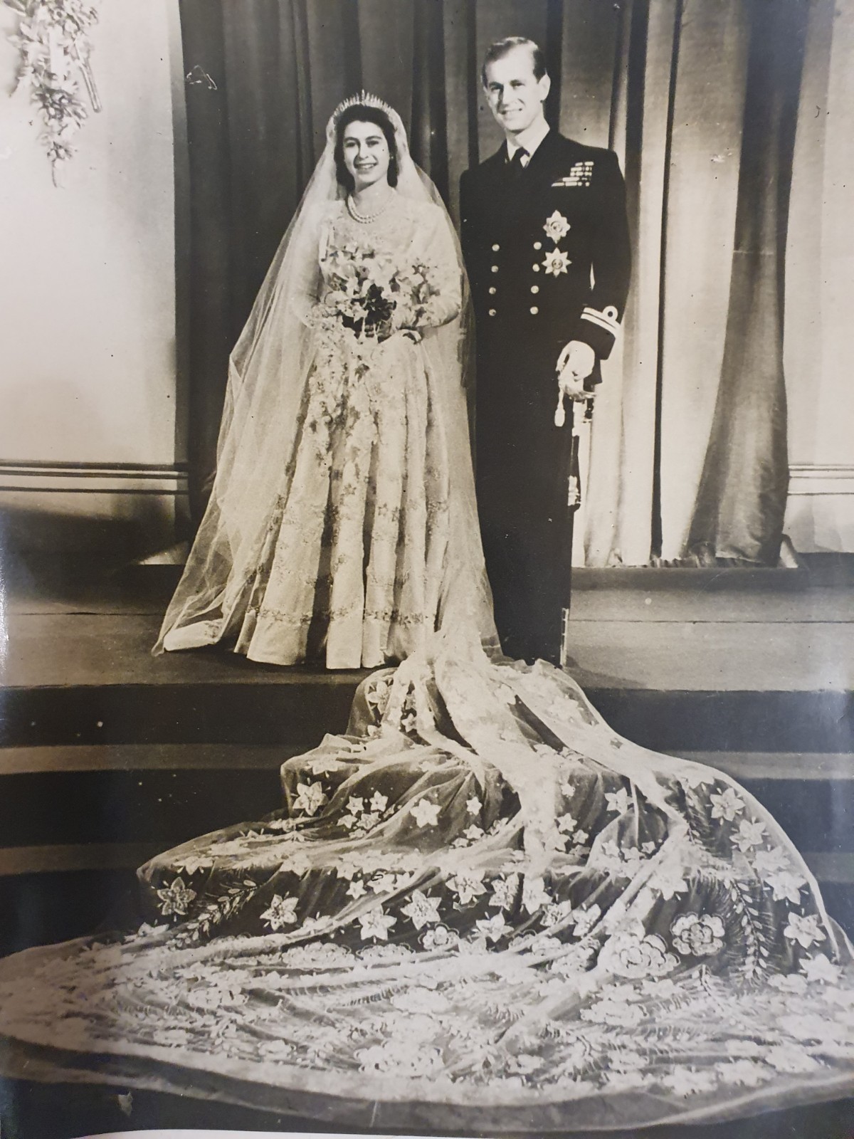 1947 Royal Wedding Queen Elizabeth Prince Philip Marriage 10\
