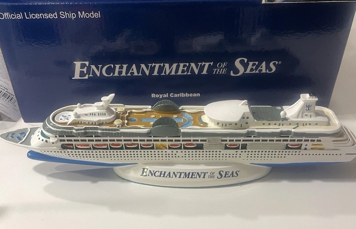 Royal Caribbean Enchantment of the Seas 12