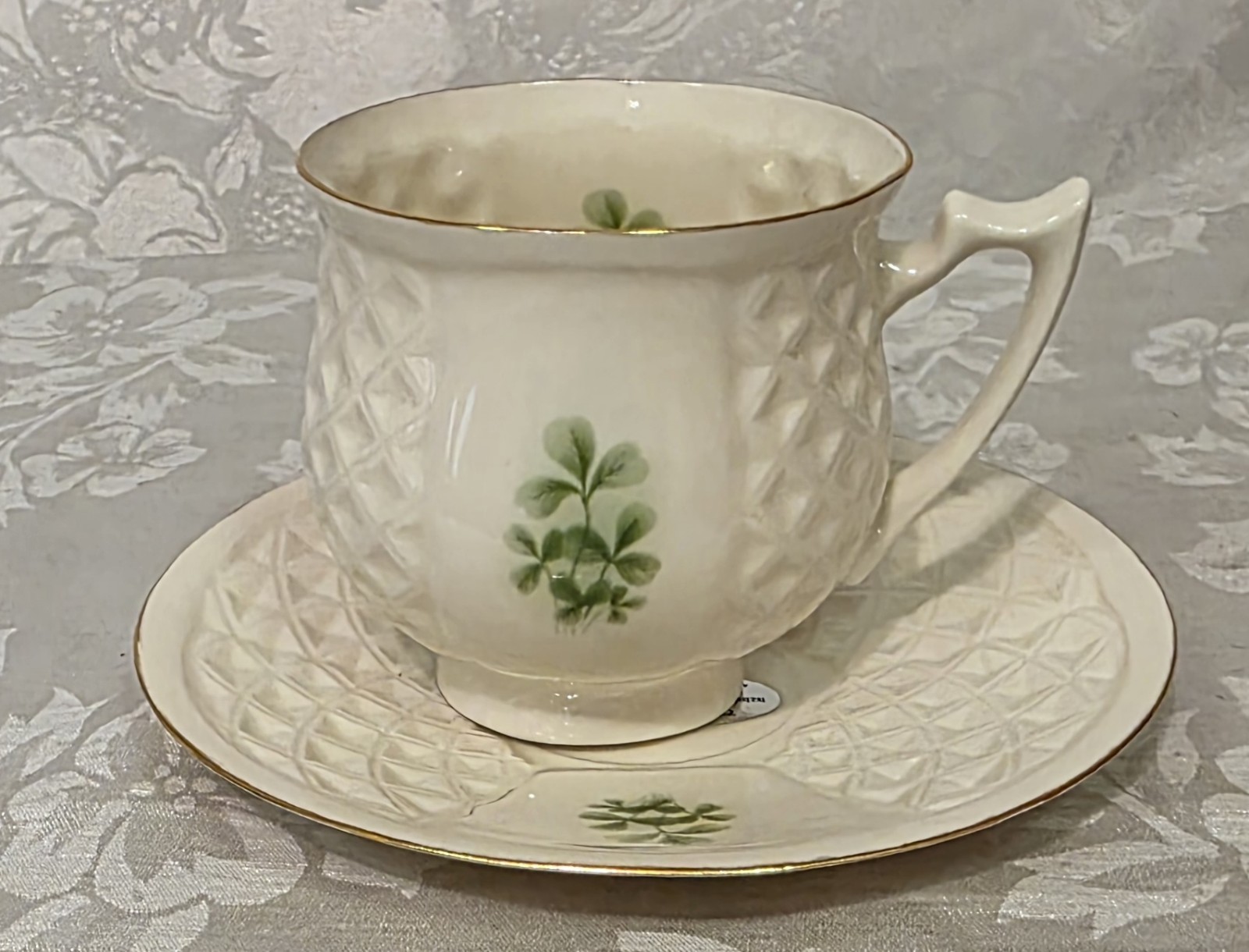 ORIGINAL DONEGAL IRISH PARIAN CHINA CUP AND SAUCER SHAMROCKS ORIG BOX BIN01
