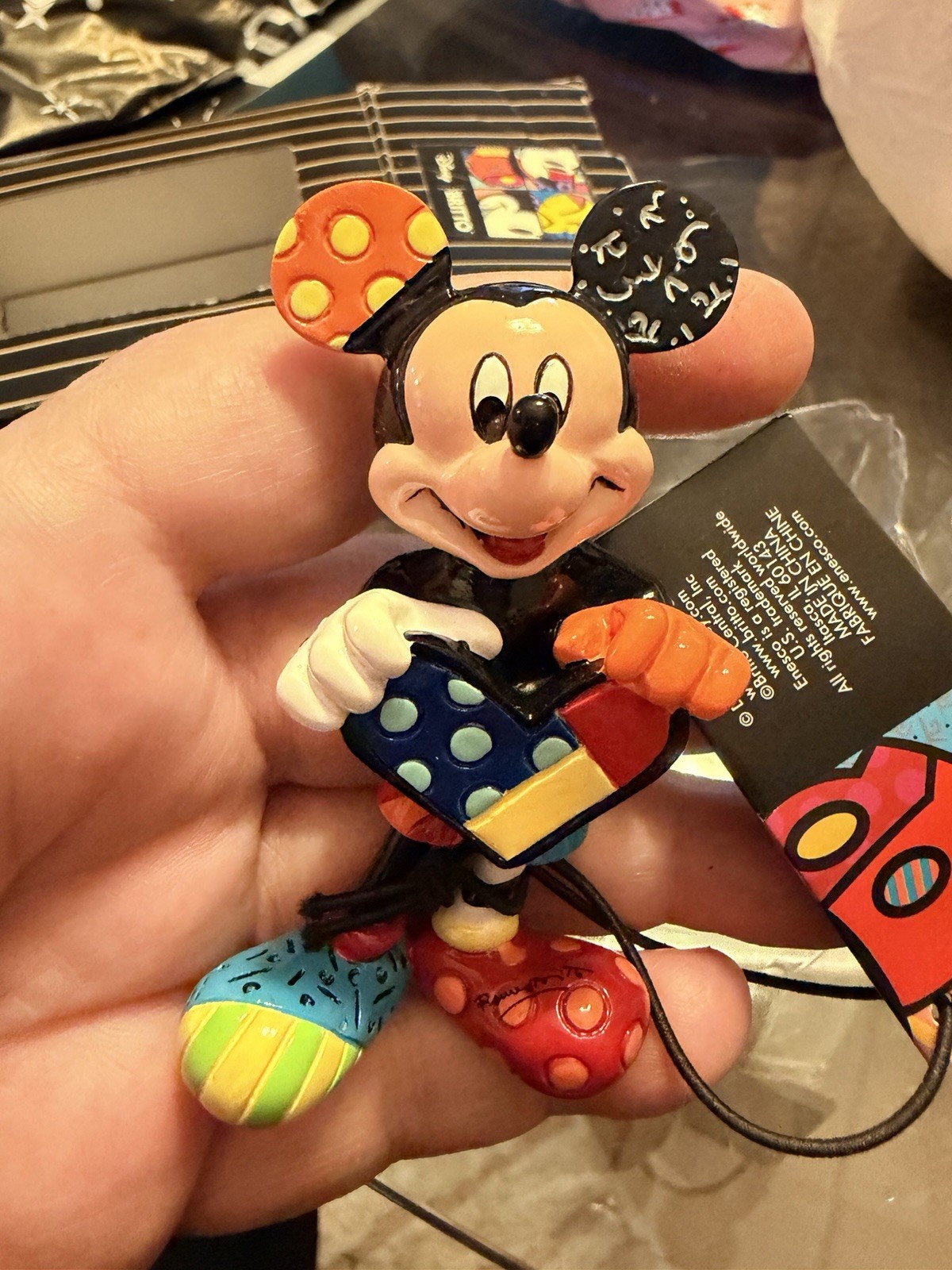 Romero Britto Disney Mini Mickey Mouse Figurine - Pop Art Collectible Ornament Romero Britto Disney Mini Mickey Mouse Figurine - Pop Art Collectible Ornament