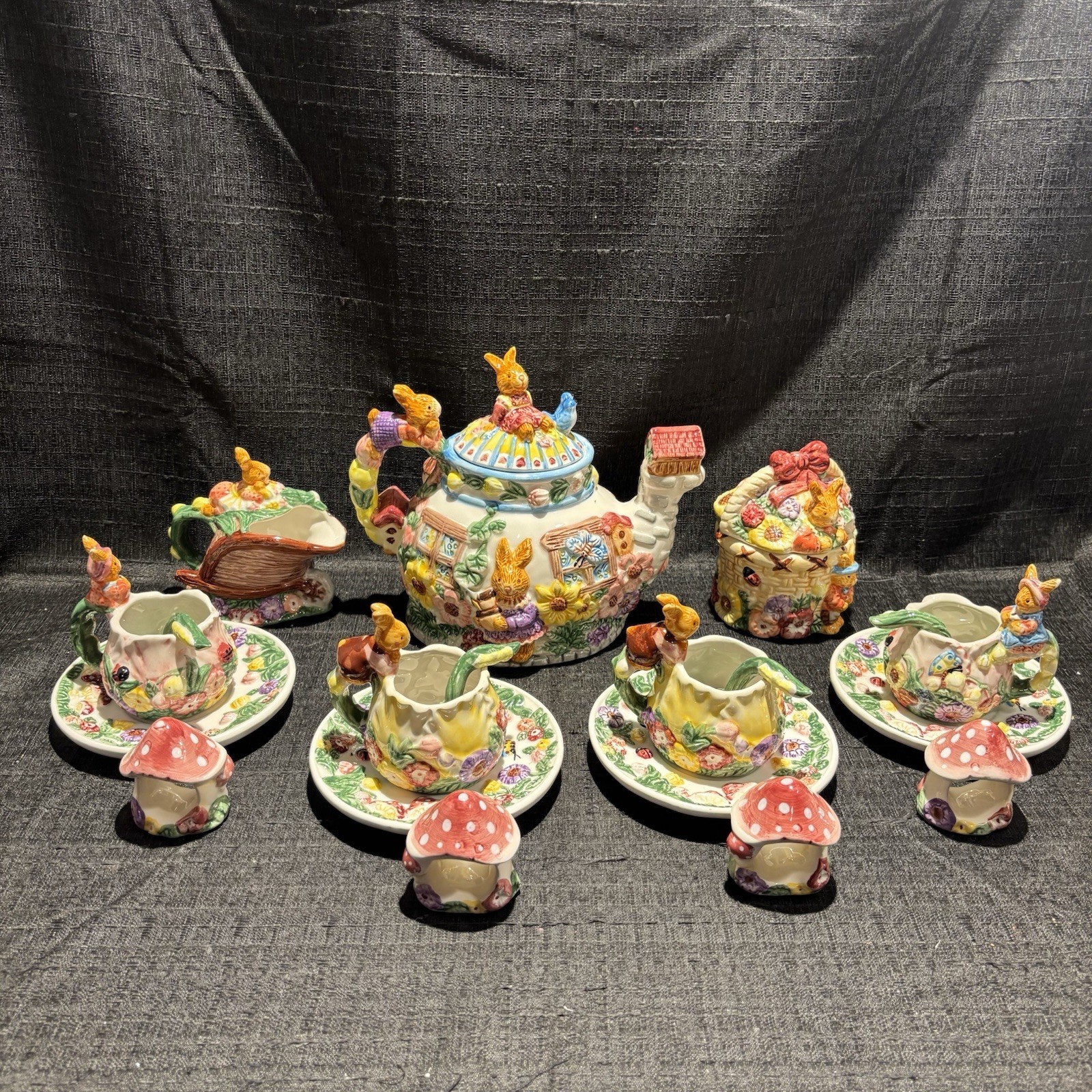 Vintage 1999 Mercuries (Merc Asia) 