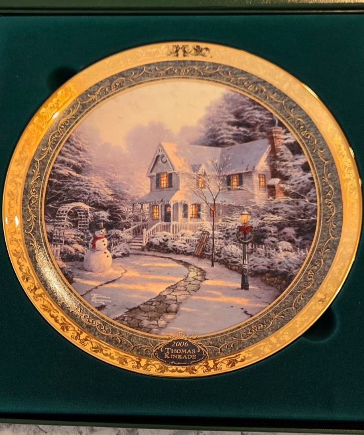 NEW Thomas Kinkade Porcelain Gold Plate The Night Before Christmas Decor 2006
