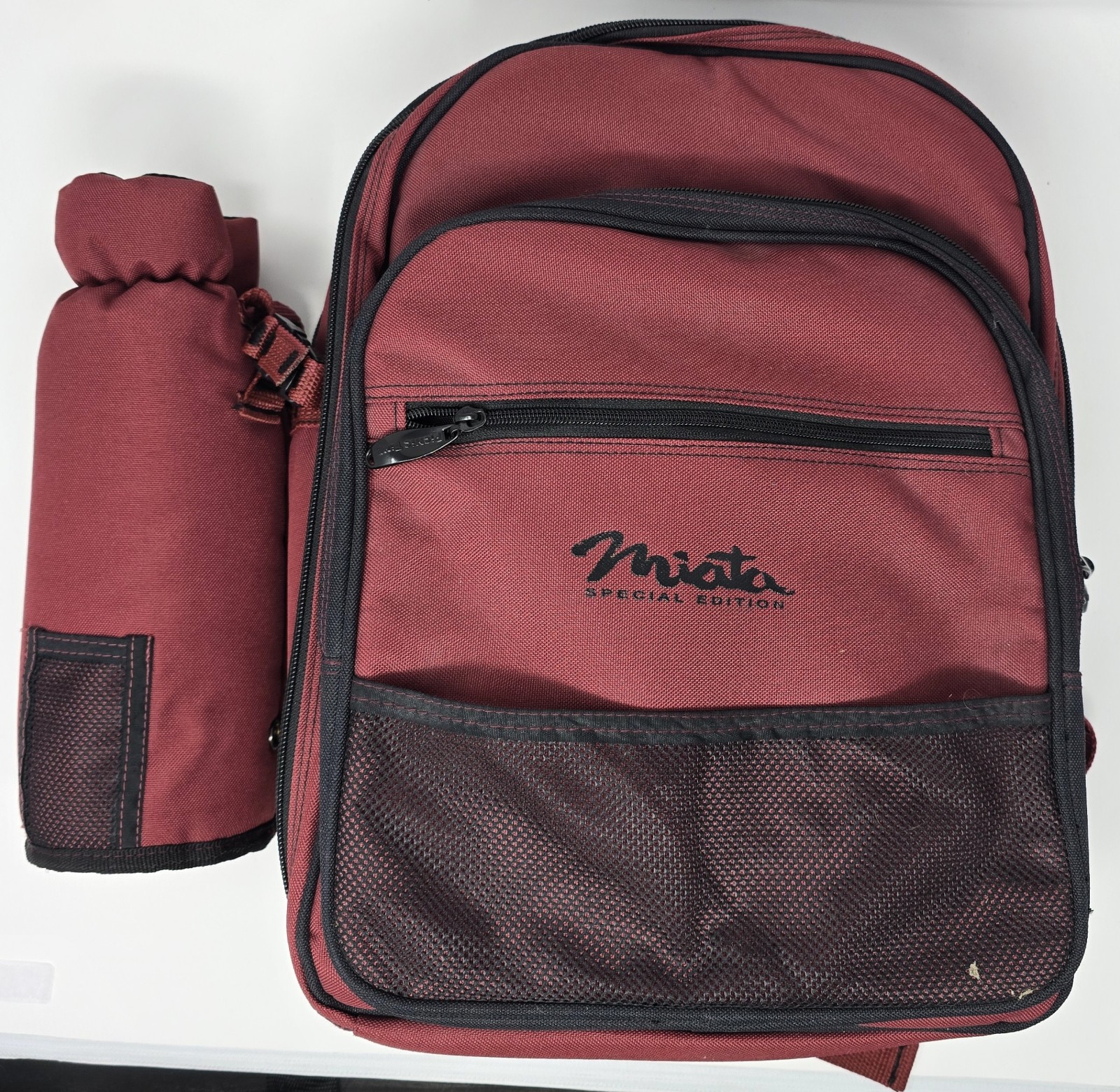 Mazda Miata 2000 Special Edition Rare Promotional Backpack and Picnic Set Mazda Miata 2000 Special Edition Rare Promotional Backpack and Picnic Set