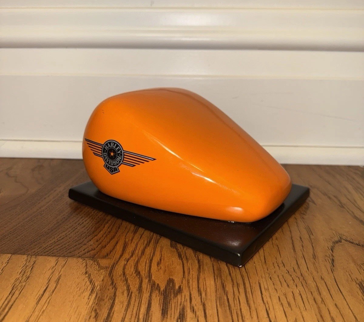 Hallmark 2015 Harley Davidson Orange Gas Tank Business Card Holder Desk Decor