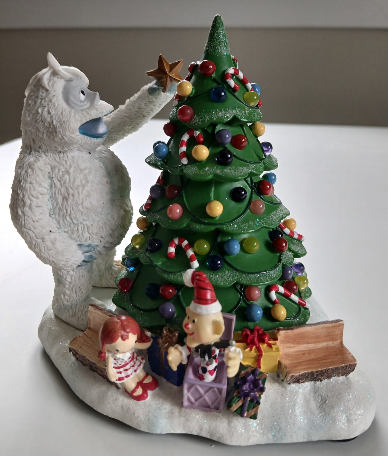 Hawthorne Village Rudolph's Christmas Town Bumble & Town Christmas Tree w/ COA Hawthorne Village Rudolph's Christmas Town Bumble & Town Christmas Tree w/ COA