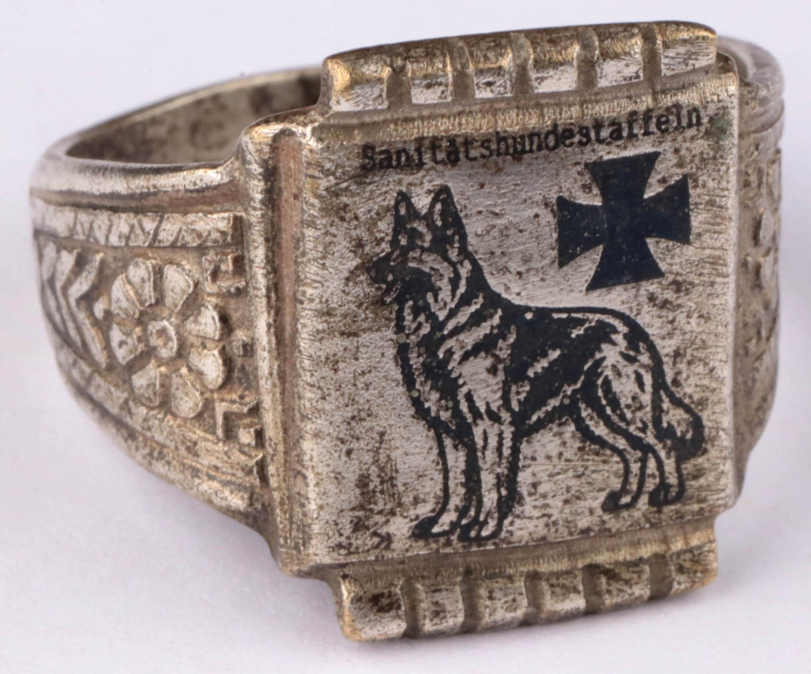 German Shepherd Military Medic Rescuer Iron cross WW2 German ring WWII Germany