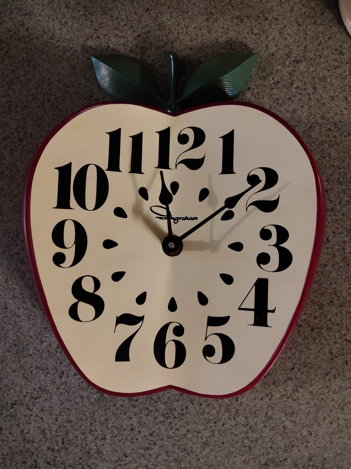 Vintage 1970s Ingraham Red Plastic Apple Wall Clock Retro Kitchen Kitsch MCM