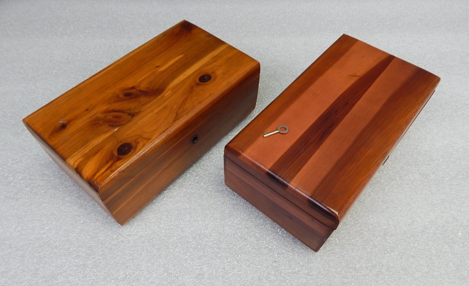2x Vintage Lane Cedar Chest Salesman Sample Trinket Box 1 Key Pennsylvania PA
