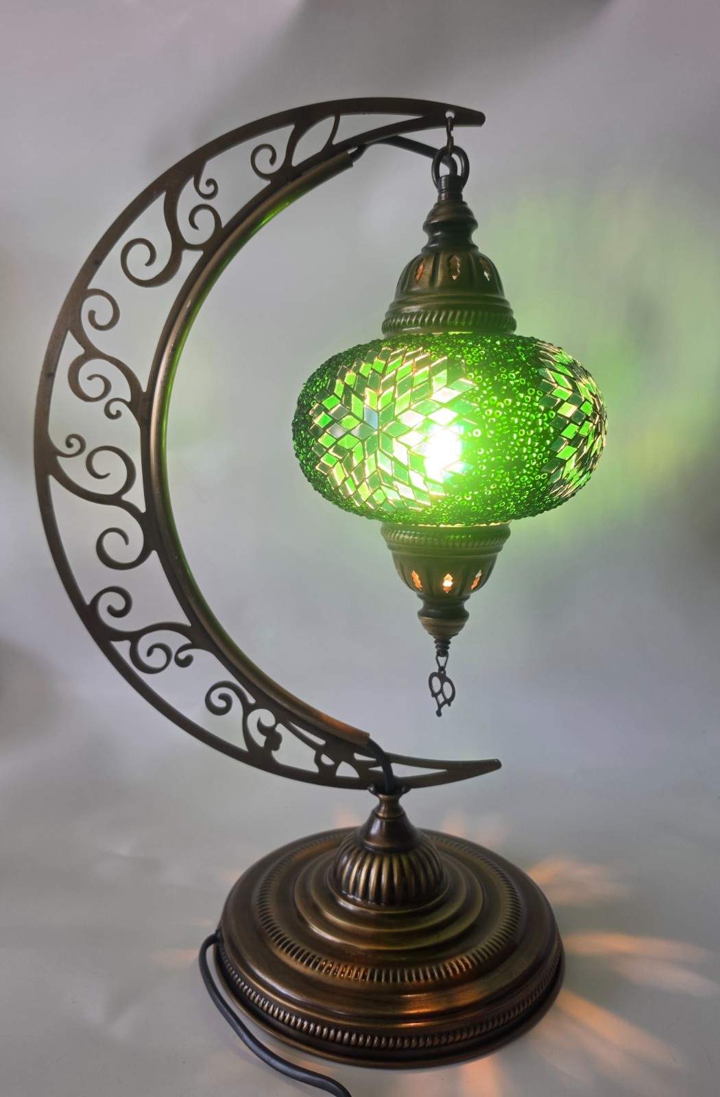 Turkish Mosaic Moon Lamp – Handmade Crescent Moon Table Lamp