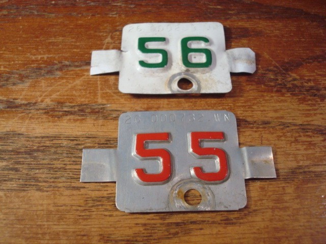 2-Vintage, 1955/1956, Meatal License Plate Tabs, Red/Green, WA State     (9324)