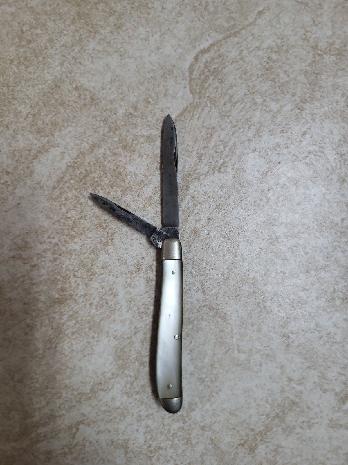Antique 2 Blade Mother Of Pearl Witte HARDWARE, St . Louis, MO Pocket Knife