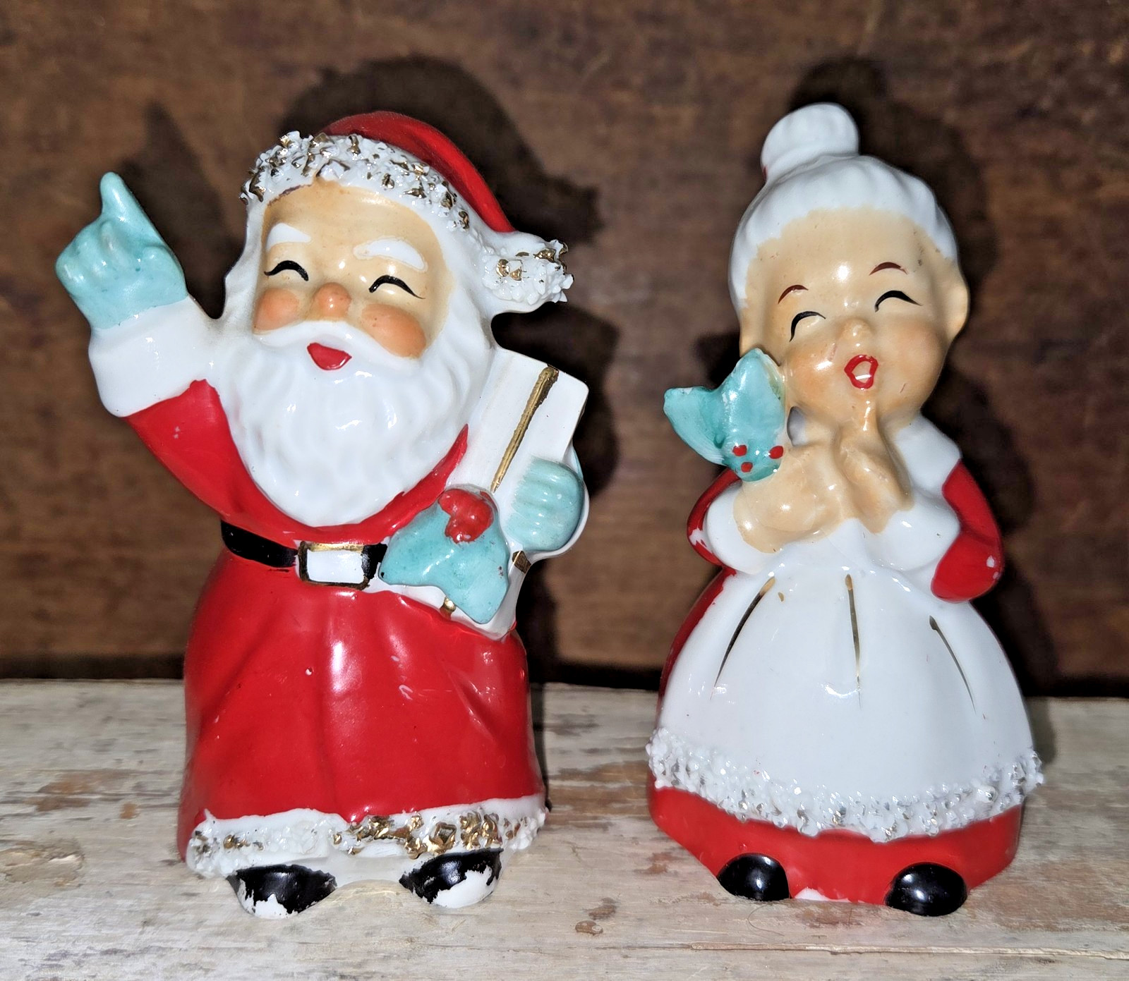 Vintage 1956 Santa Mrs Claus Standing Salt Pepper Shakers Japan Ceramic