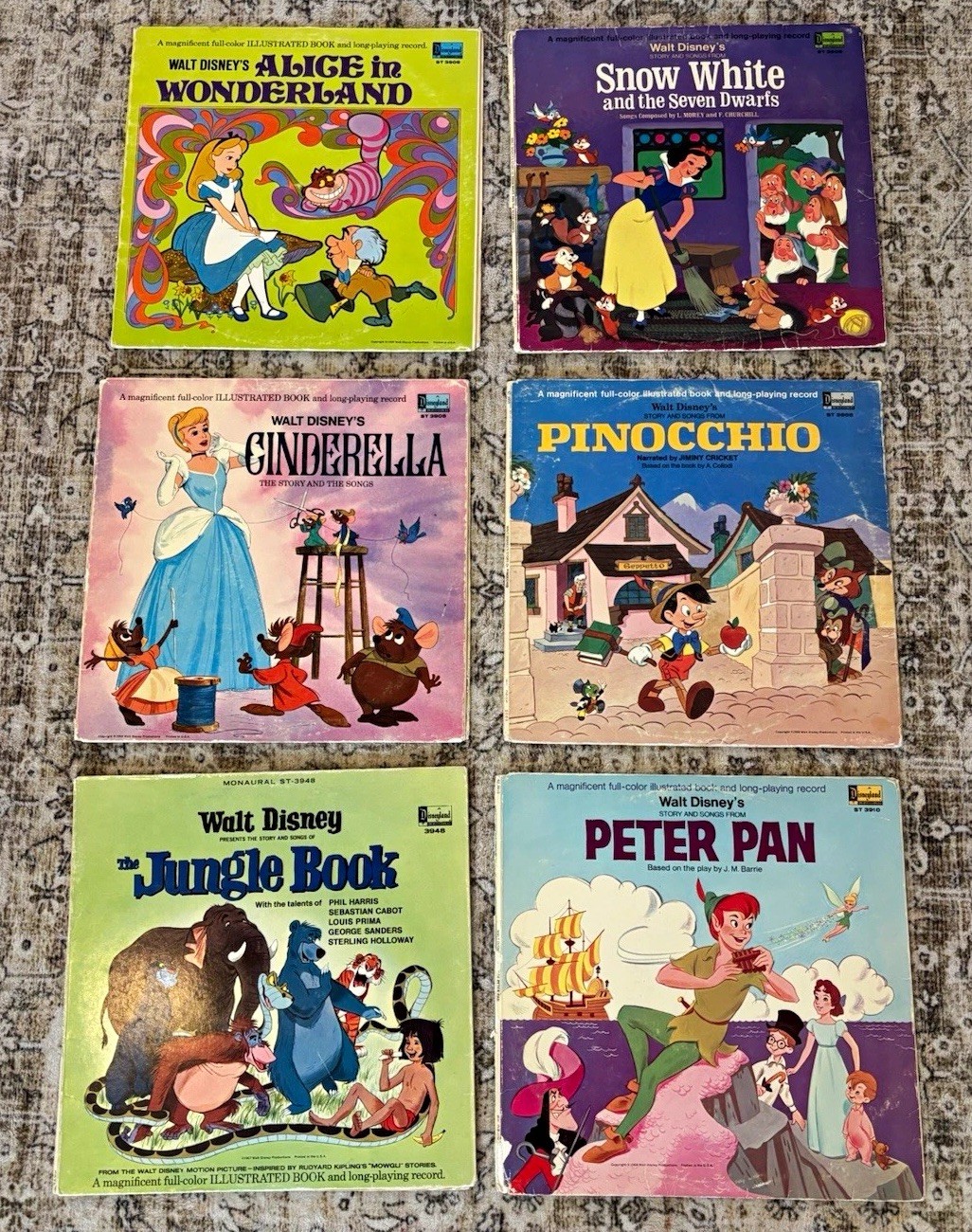 Walt Disney story book Records Lot (6)