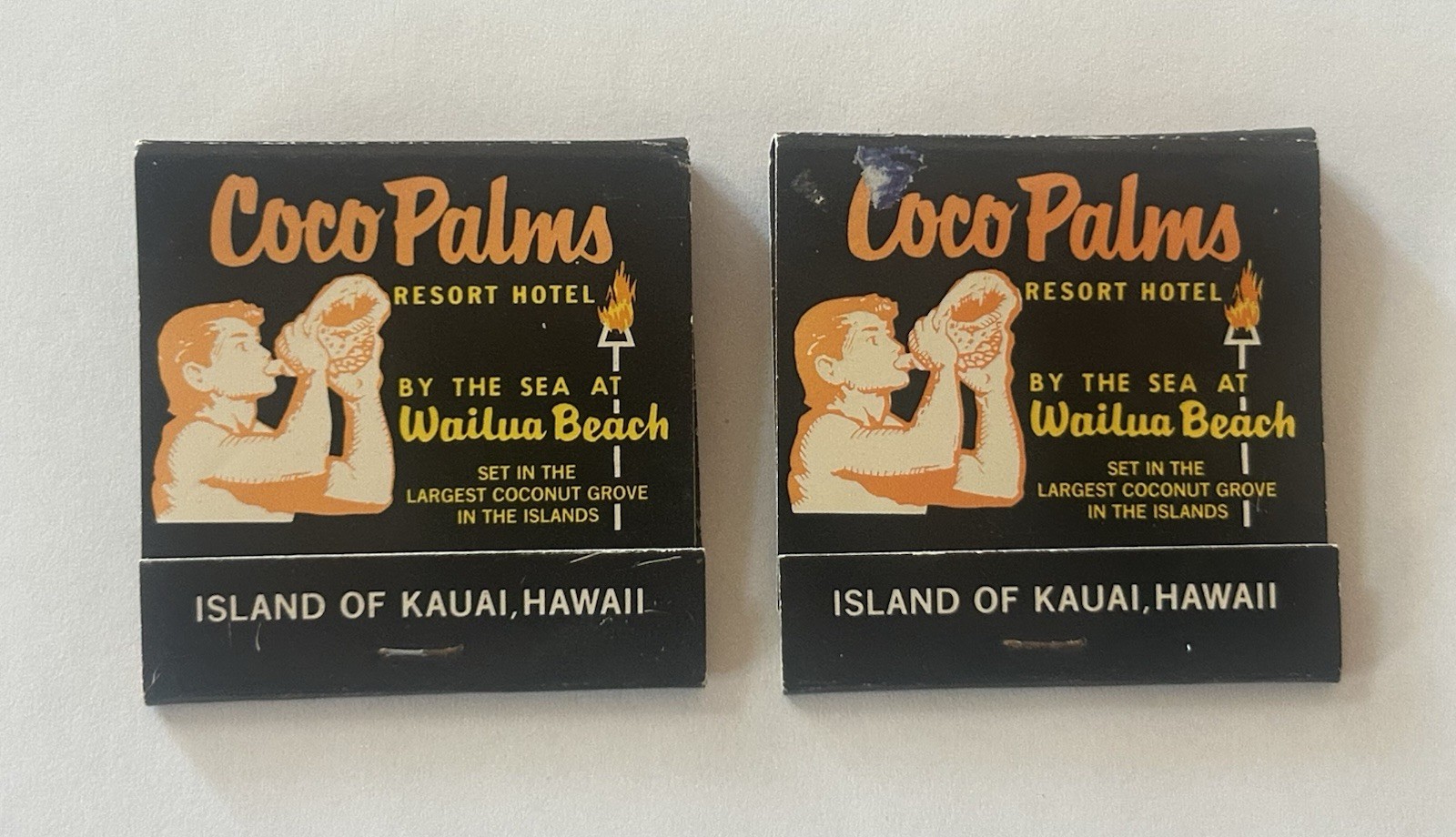 VINTAGE COCO PALMS UNUSED MATCHBOOKS KAUAI WAILUA BEACH - ELVIS BLUE HAWAII