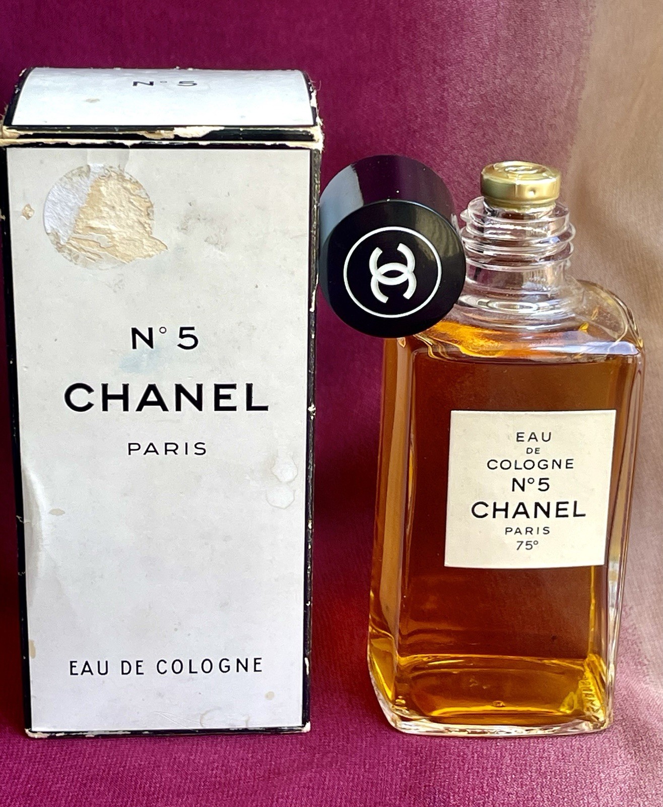 VINTAGE NO. 5 CHANEL PARIS, COLOGNE, P.M. SIZE, GOLD FOIL SEALED BOTTLE VINTAGE NO. 5 CHANEL PARIS, COLOGNE, P.M. SIZE, GOLD FOIL SEALED BOTTLE
