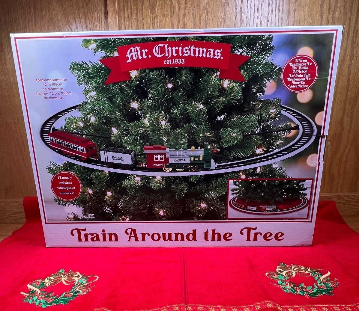 Mr. Christmas Train Around the Tree with Lights and Music