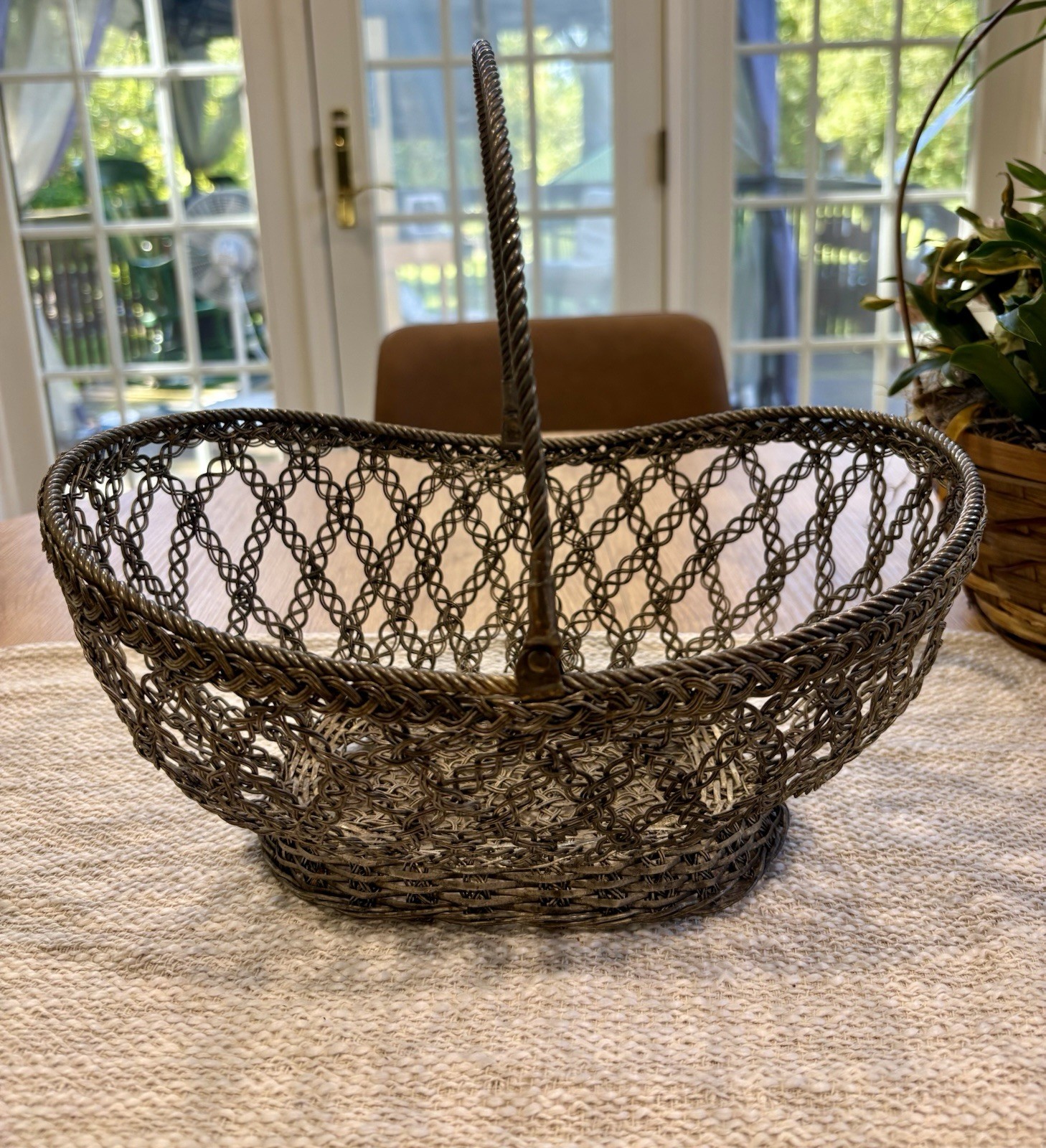 VTG Silver Plated Wire Basket Woven Open Lattice Oval Braided Handle Bread Fruit