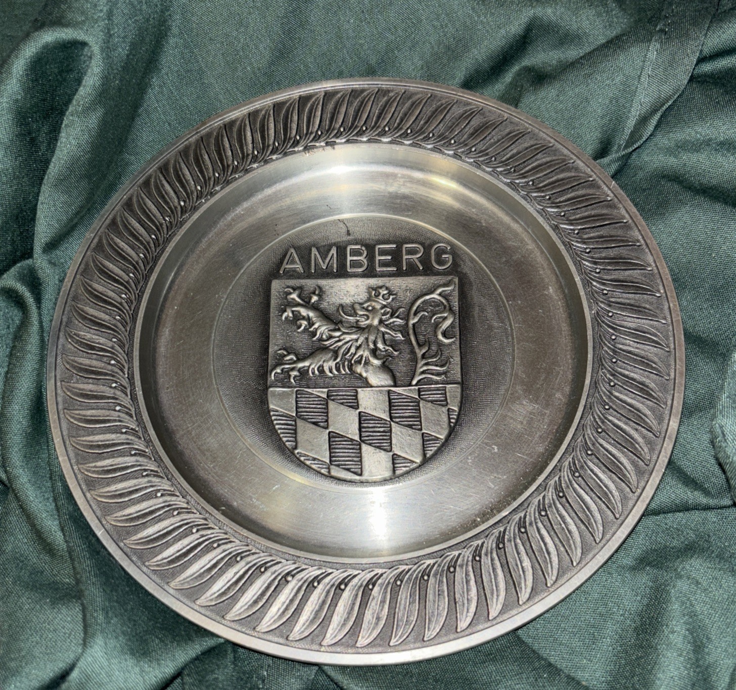 Pewter Amberg Wall Hanging Plate ~ASN ~ 7”