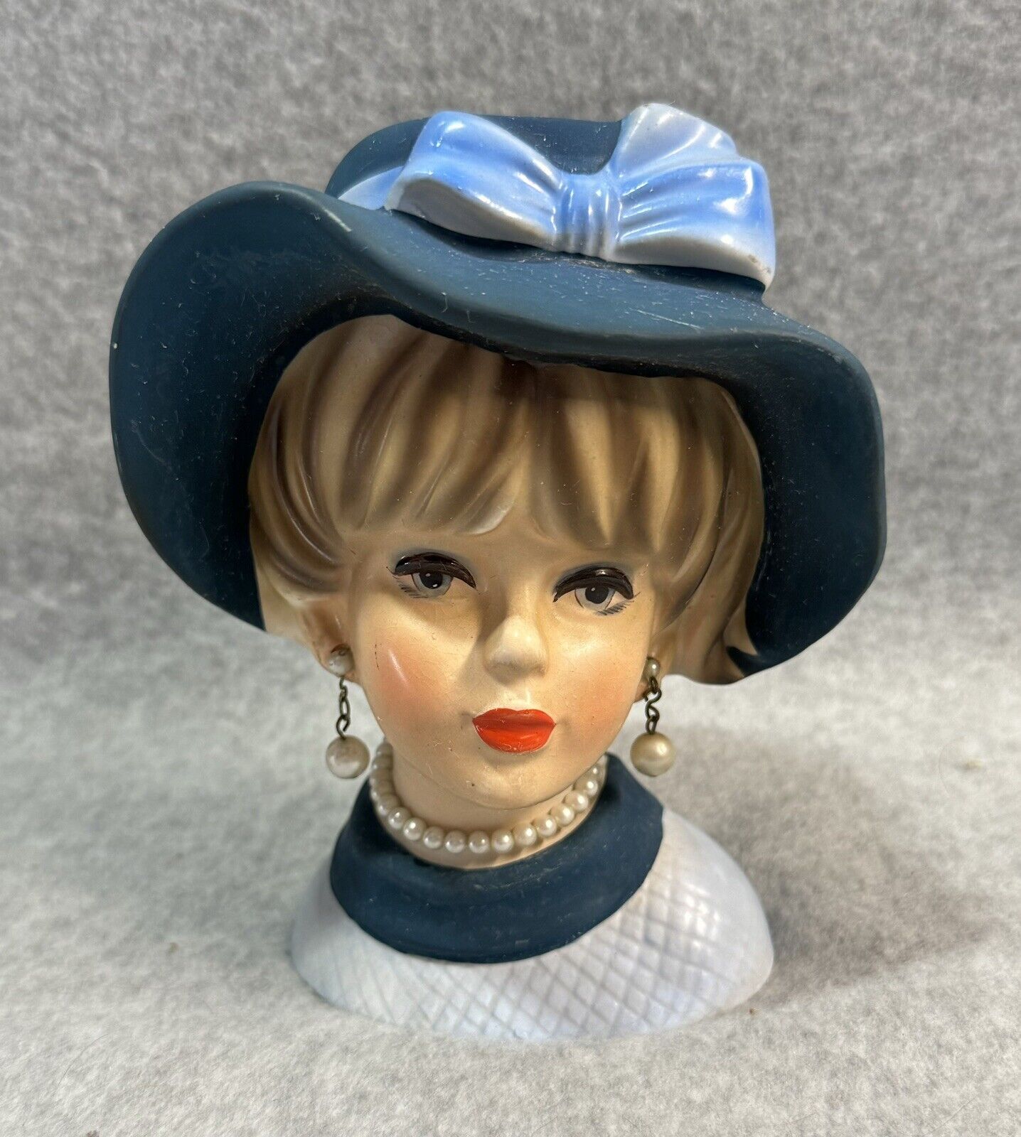 Napcoware C7496 Doris Day 6” Head Vase with Pearl Necklace Earrings Blue Hat