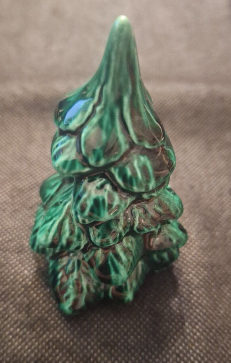 Small tree figurine  e9628UXX