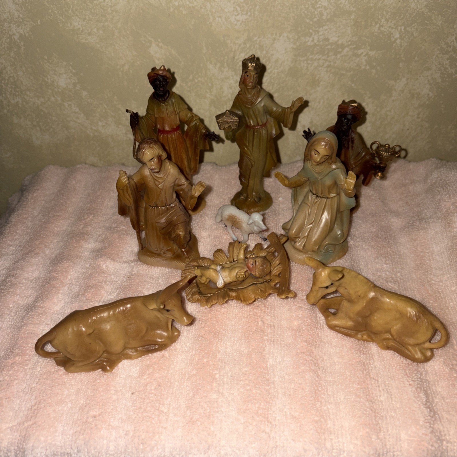 Vintage 9 Piece Plastic Nativity Set Made in Taiwan 