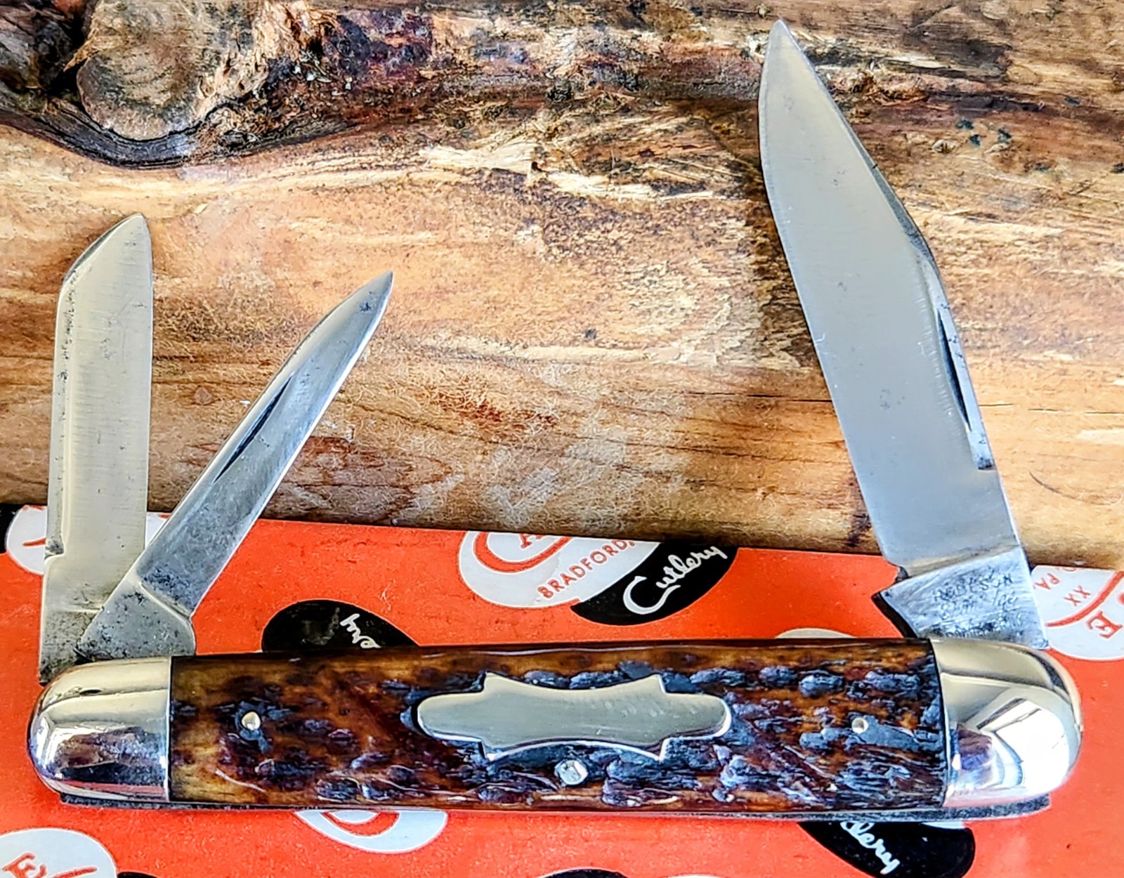Robeson  Shuredge  Rochester  NY . 632102 Jigged Bone Whittler
