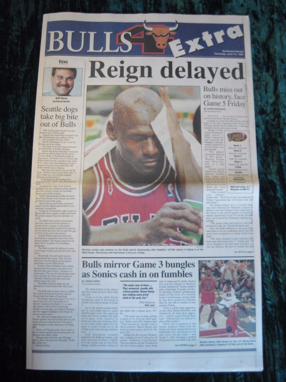 Vintage Northwest Herald 1996 Michael Jordon Chicago Bulls Extra Reign Delayed