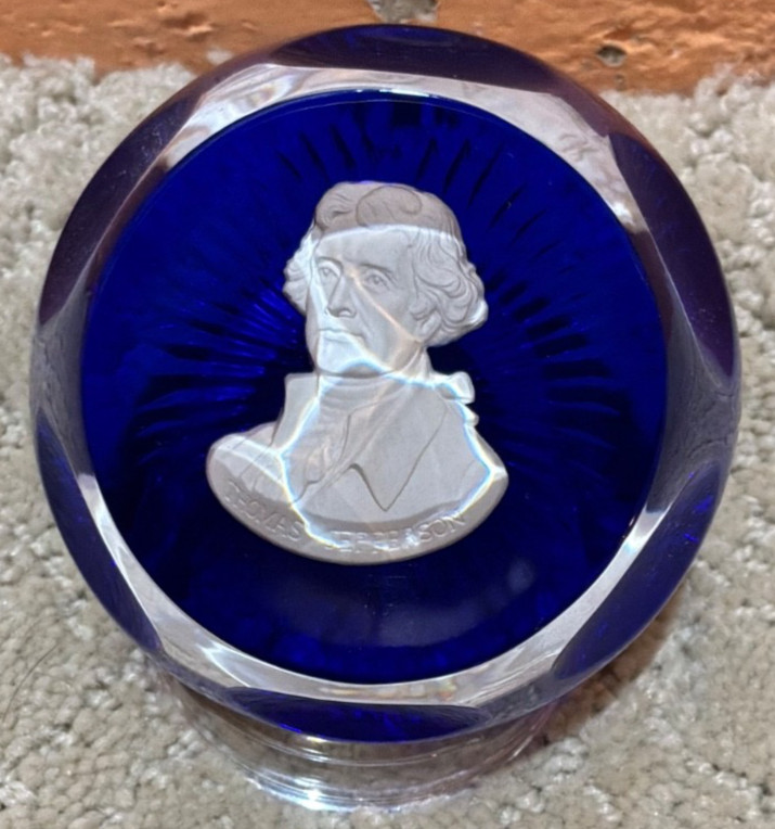 Vtg 1974 Franklin Mint Baccarat Cameo Thomas Jefferson Paperweight w/ Base Stand