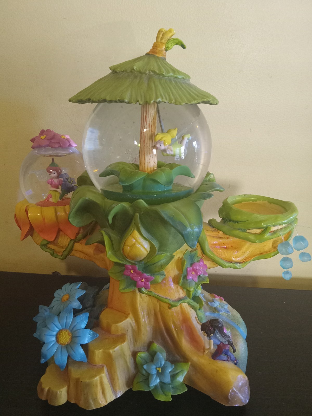 Disney Store Pixie Hollow Tinkerbell & Friends Musical Snowglobe