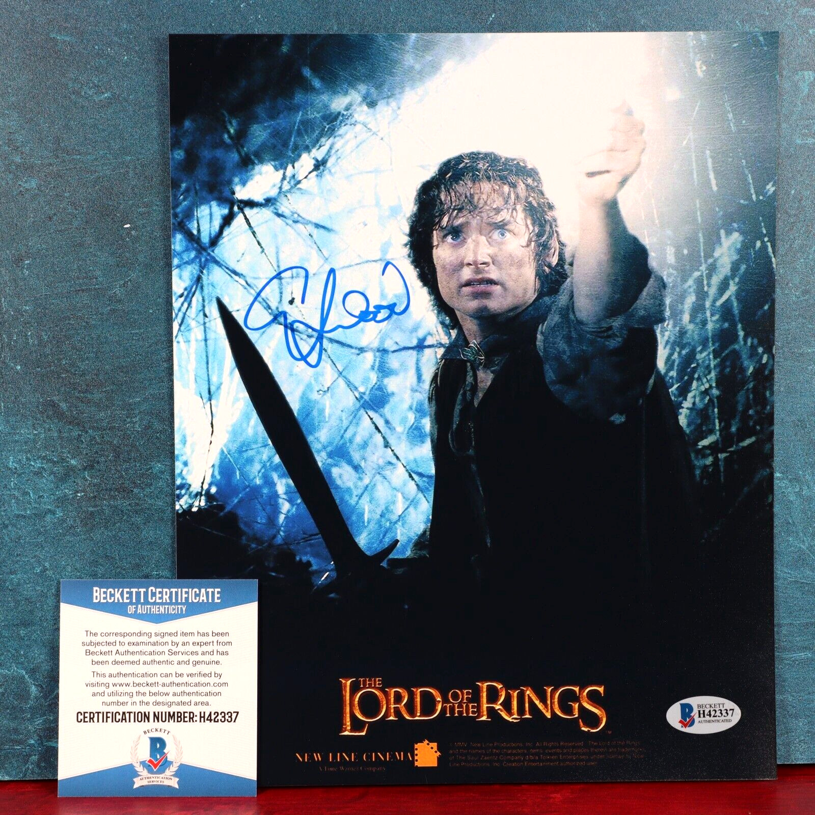 The Lord of the Rings Elijah Wood Autographed 8x10 Photo Frodo Baggins COA