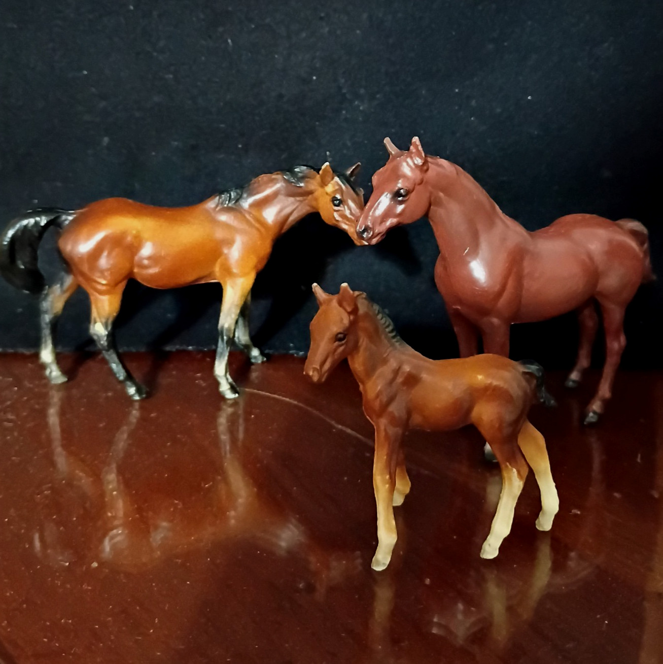 Vtg Lot - 3 Mini Miniature Breyer Horses 1975 Family Grouping Equine Collectable Vtg Lot - 3 Mini Miniature Breyer Horses 1975 Family Grouping Equine Collectable
