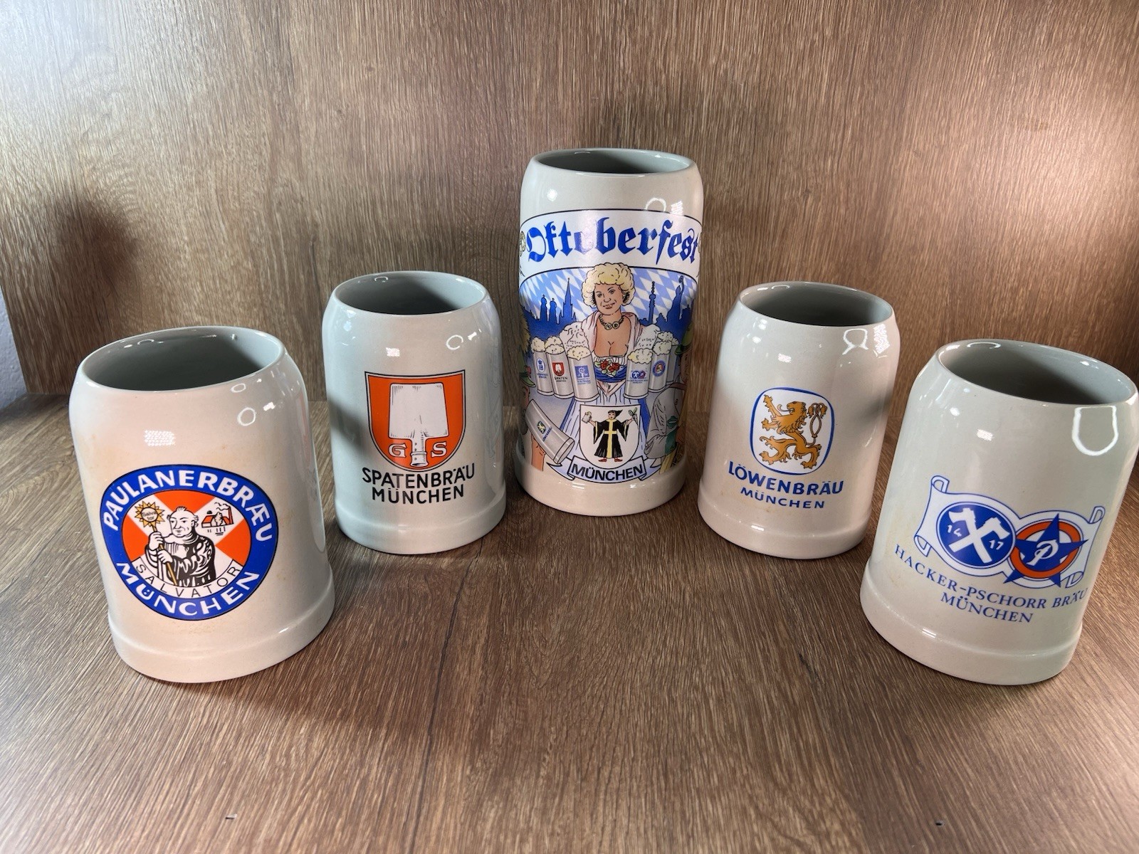 Oktoberfest Beer Stein Set Vintage 1L Mug & 4 Half Liter German Beer Steins Oktoberfest Beer Stein Set Vintage 1L Mug & 4 Half Liter German Beer Steins