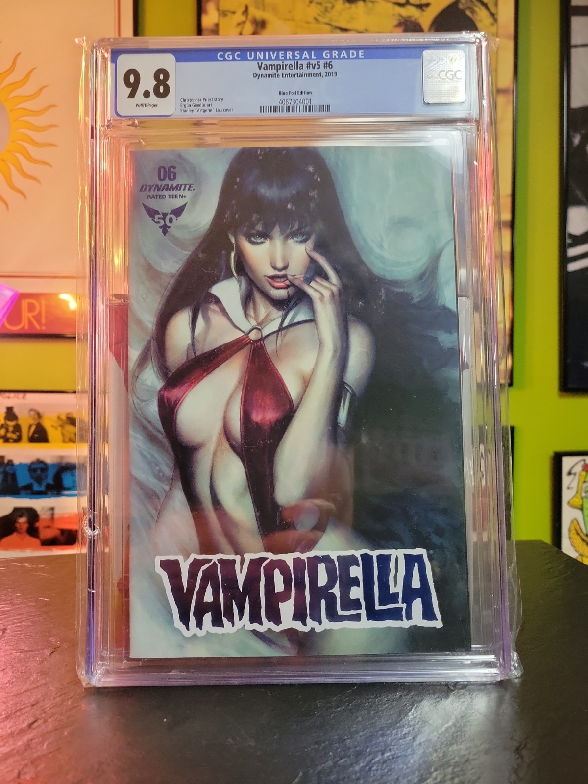 Vampirella Vol. 5 #6 Artgerm Metallic Edition Virgin Foil Variant graded CGC 9.8 Vampirella Vol. 5 #6 Artgerm Metallic Edition Virgin Foil Variant graded CGC 9.8