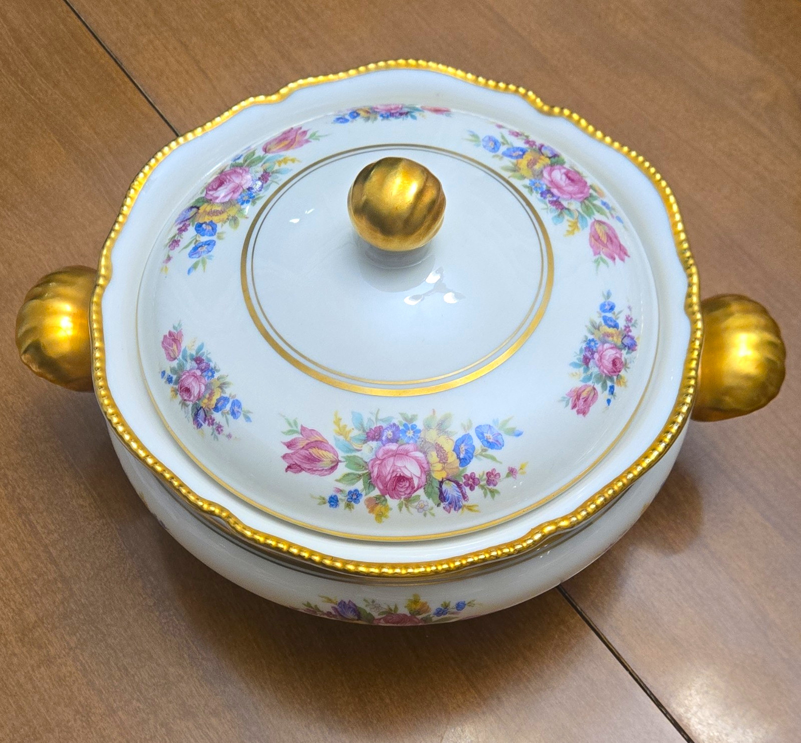 Castleton China Rose Oval Soup Tureen w/ Lid White Gold Trim Ceramic