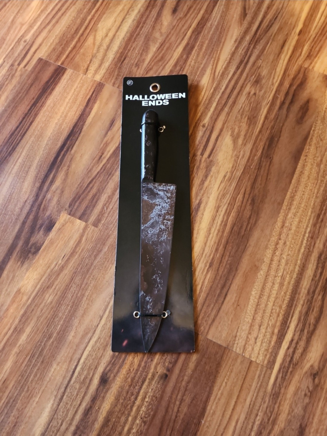 Halloween Ends Trick or Treat Studios Michael Myers knife