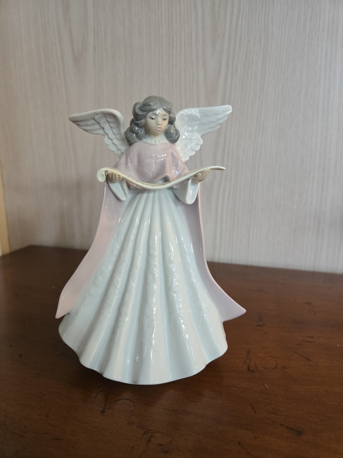 Lladro Angel Singer Tree Topper 5831 Figurine White Pink Vintage Lladro Angel Singer Tree Topper 5831 Figurine White Pink Vintage