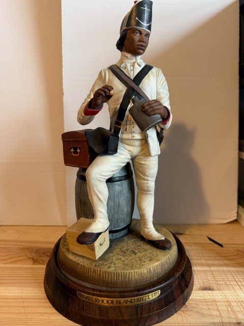 VTG -MINT Royal Doulton Rhode Island Regiment Figurine HN2759 Wood Base #218/350