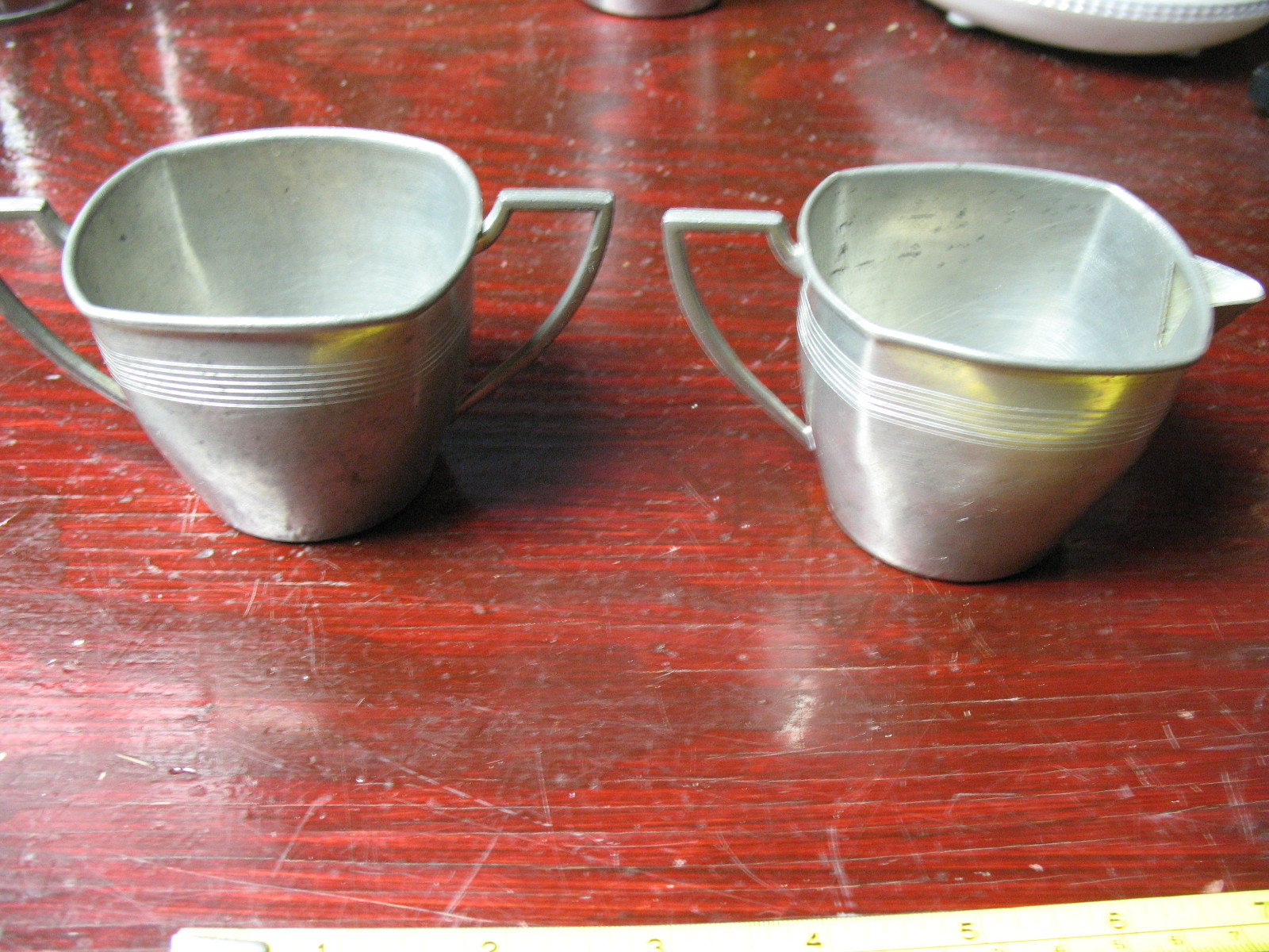 WHITE  PEWTER   CREAM & SUGAR  SET  DECO   VINT. ORIG. UNDAMAGED  VERY NICE