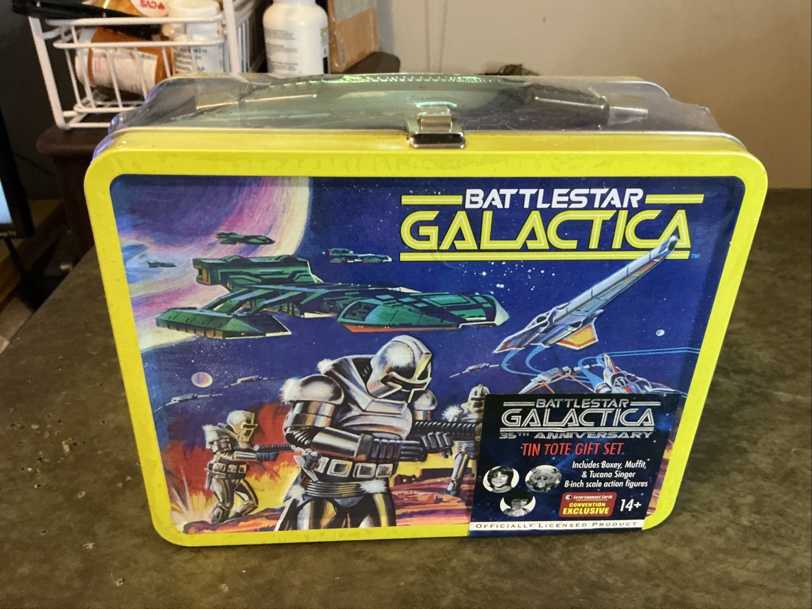 35th Anniversary Sealed Battlestar Galactic Metal Lunchbox Convention Exclusive 35th Anniversary Sealed Battlestar Galactic Metal Lunchbox Convention Exclusive