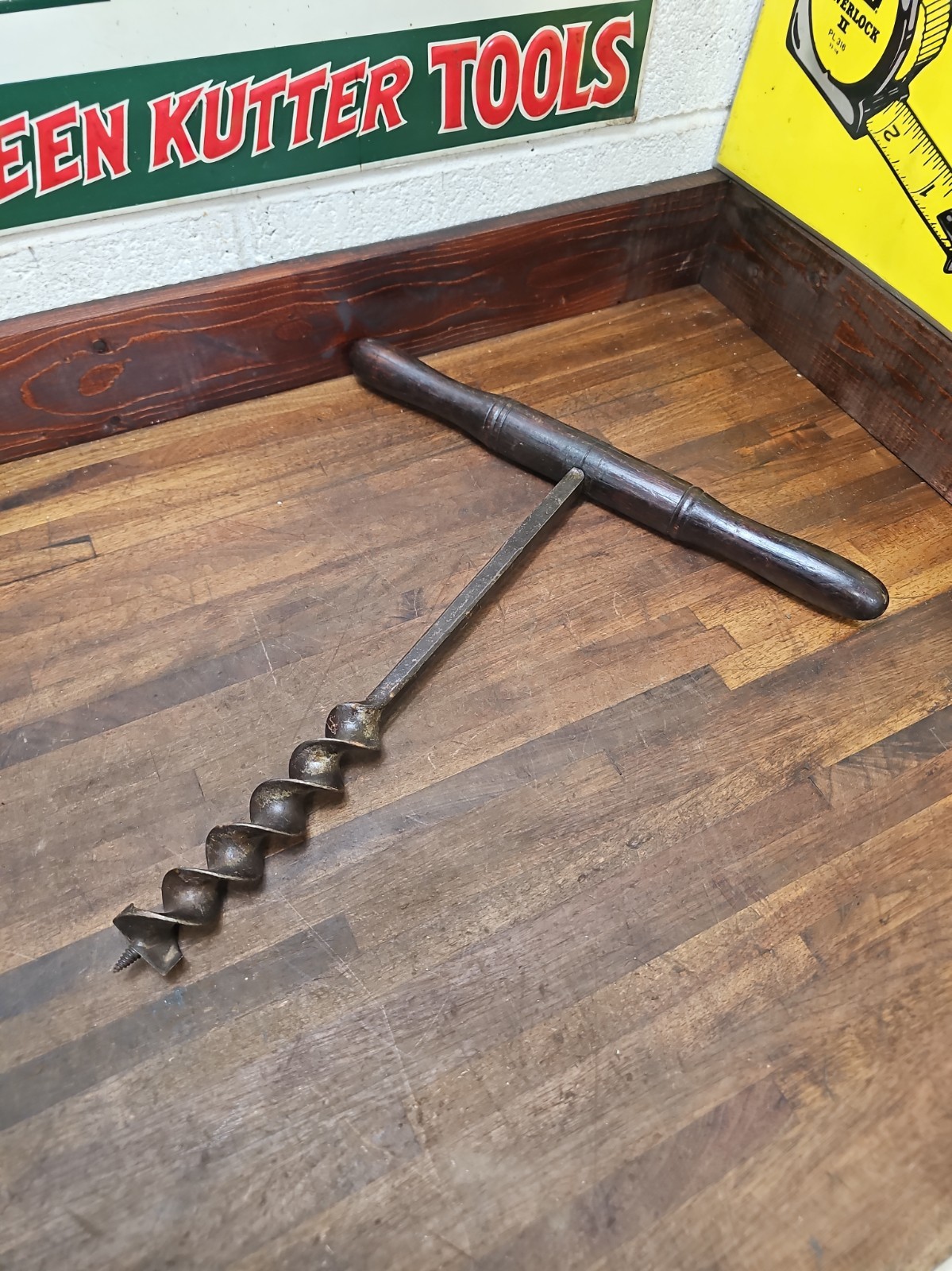 QQ46- Antique signed W. MAXWELL T handle barn beam auger 1800s