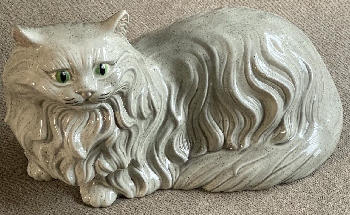 Vintage Alberta’s Molds White Persian Cat Ceramic Statue 16” Green Eyes USA