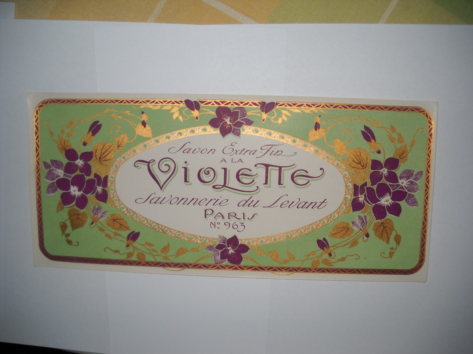 VINTAGE SOAP WRAPPER/LABEL VIOLETTE PARIS antique label LITHOGRAPH gold details