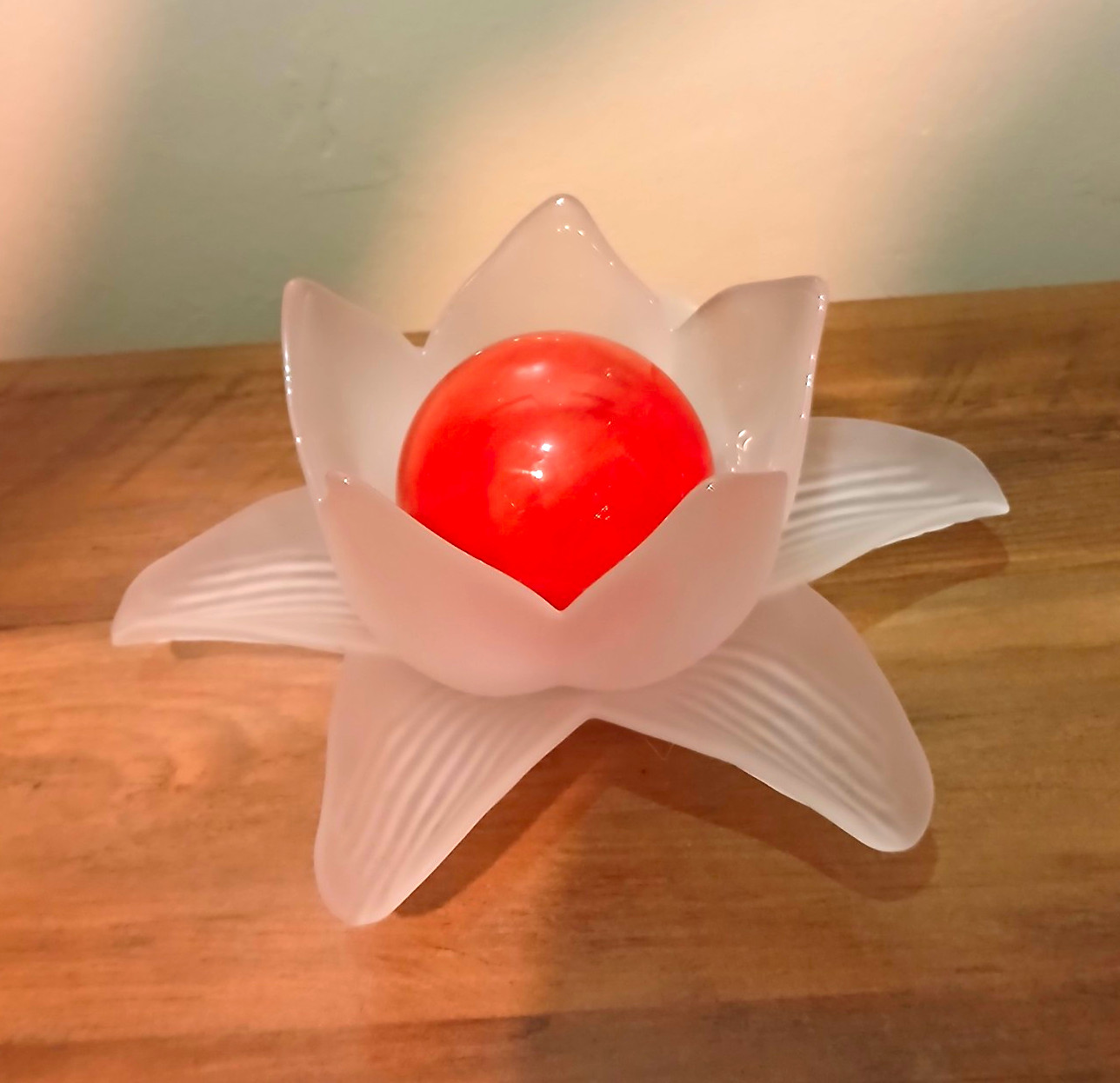 Vtg Italian Boutique Frosted Glass Lily Candle Holder/2.5\
