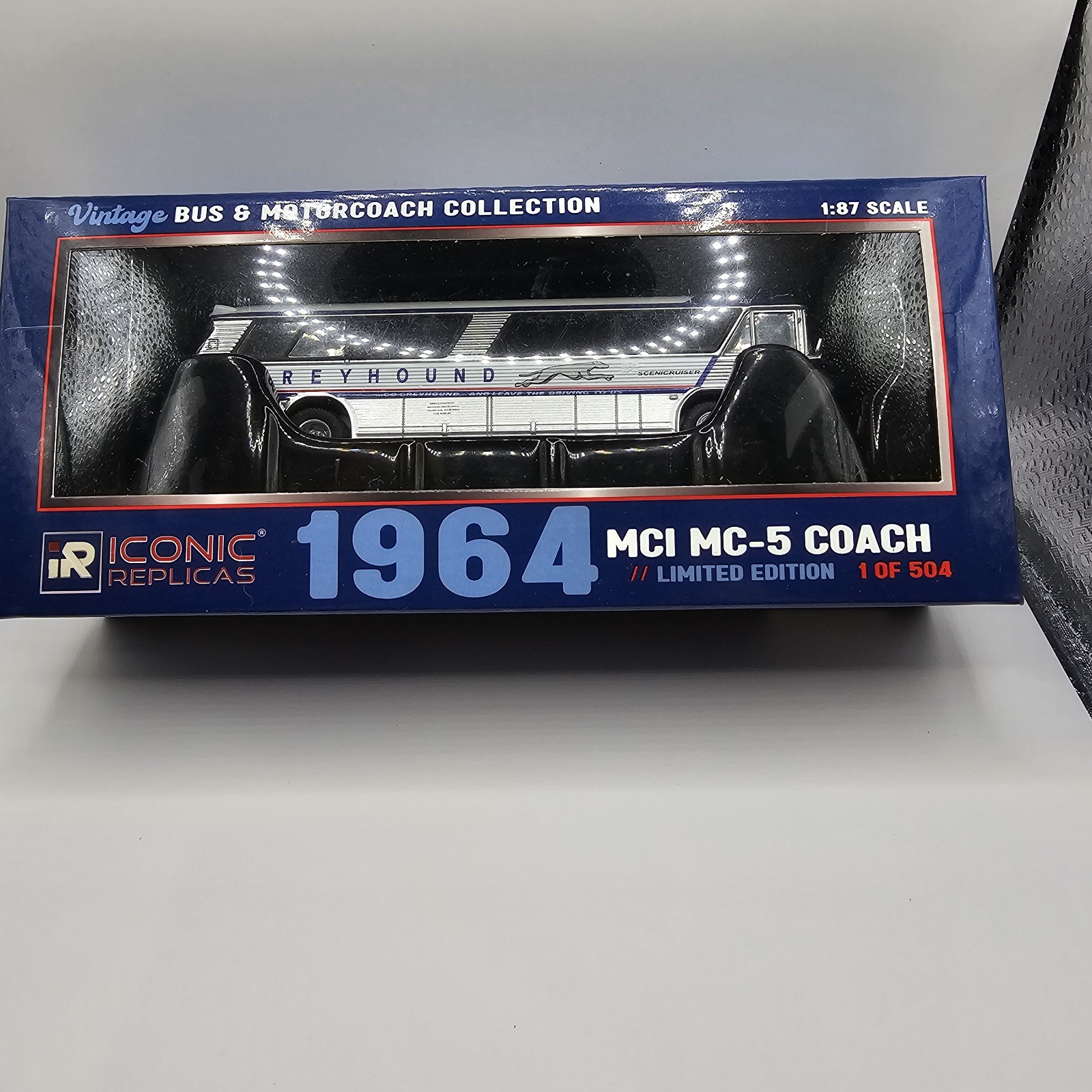 Iconic Replicas 1964 MCI MC-5A Vintage Greyhound Vintage Coach Bus (#4)