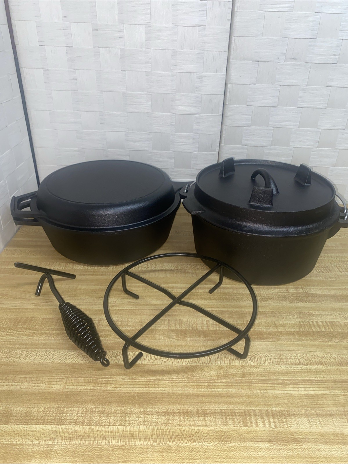 New 6 Pc Pre-Seasoned Cast Iron 5QT Dutch Oven (2) 10
