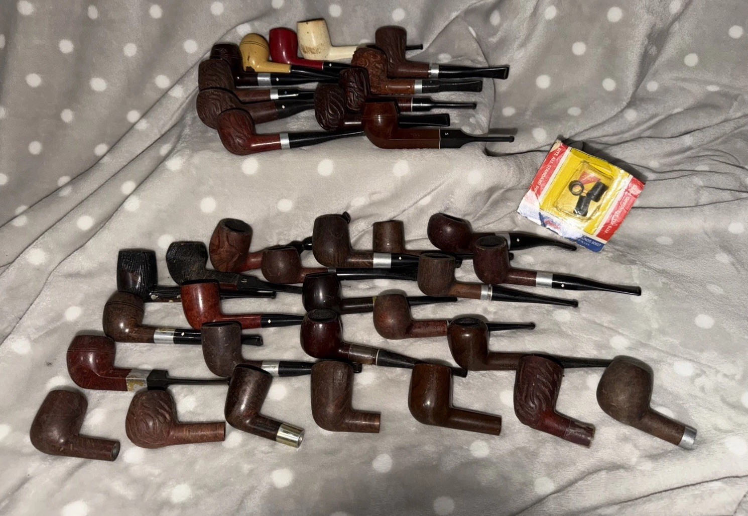 Vintage Wooden Smoking Pipes-Lot of 35 pieces Vintage Wooden Smoking Pipes-Lot of 35 pieces