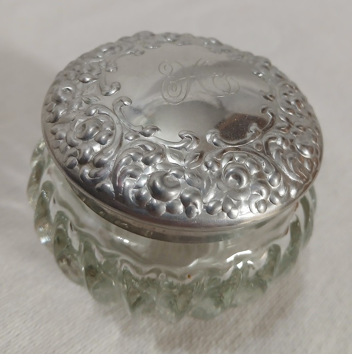 Vtg Empty Houbigant Perfume Vanity Clear Glass Jar  & Silvertone Repousse Lid