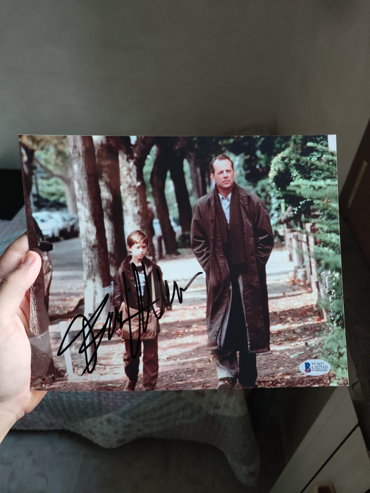 The Sixth Sense Bruce Willis Beckett COA Signed Photograph